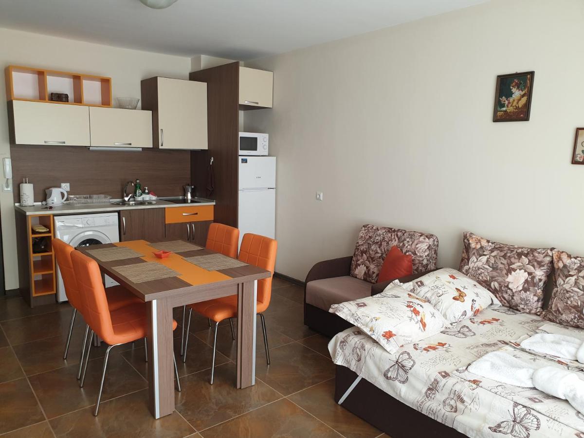 Апартаменти Кастро/Castro Apartments Tsarevo Bagian luar foto