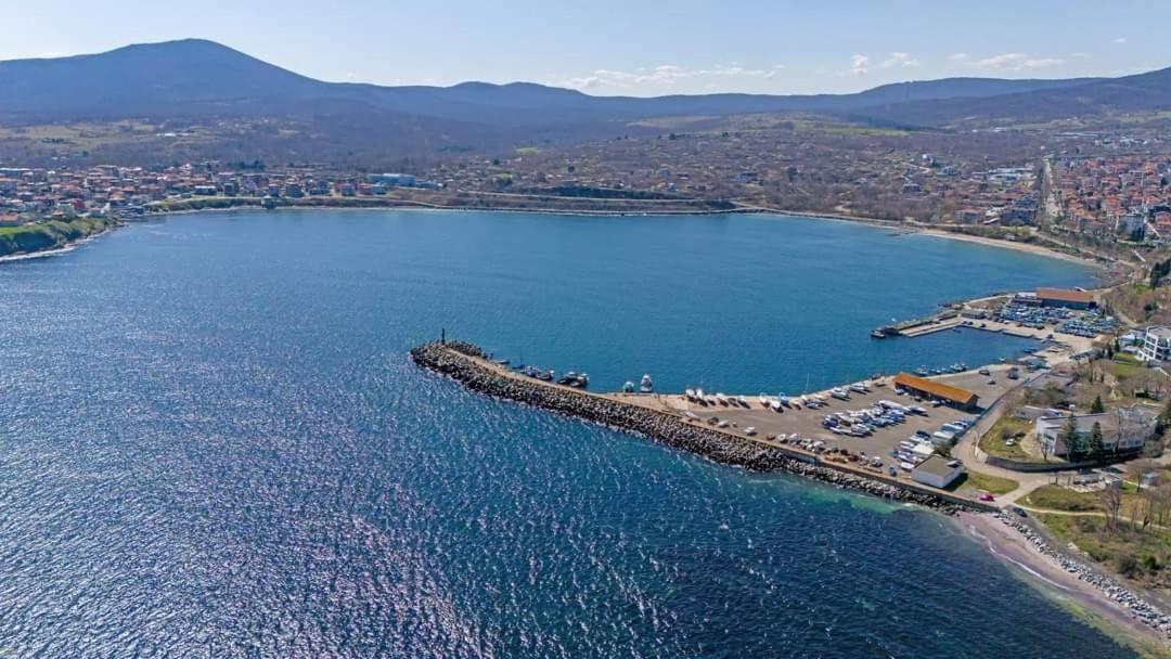 Апартаменти Кастро/Castro Apartments Tsarevo Bagian luar foto