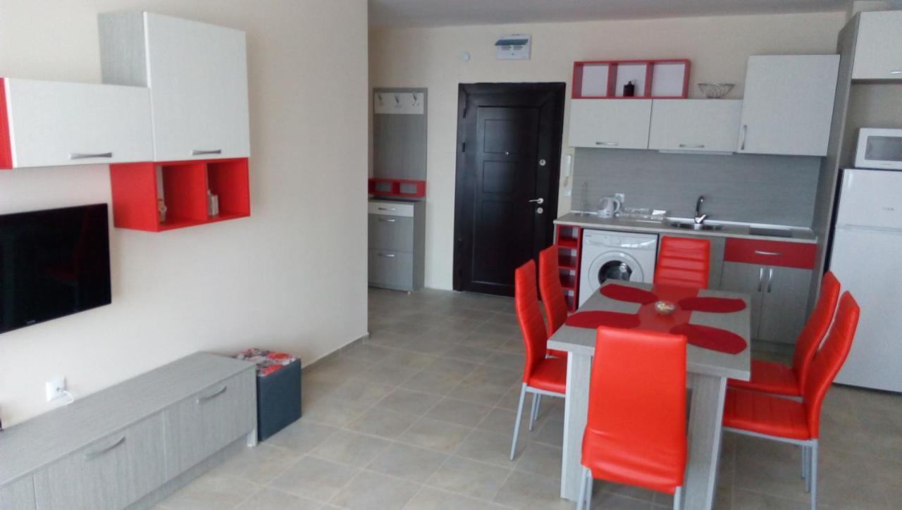 Апартаменти Кастро/Castro Apartments Tsarevo Bagian luar foto