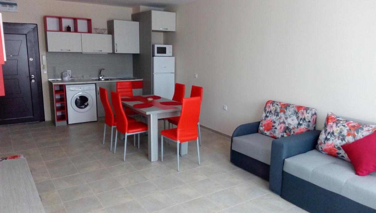 Апартаменти Кастро/Castro Apartments Tsarevo Bagian luar foto